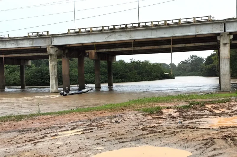 Nível do rio Jaru sobe rapidamente e Defesa Civil de Jaru alerta para risco de alagamentos