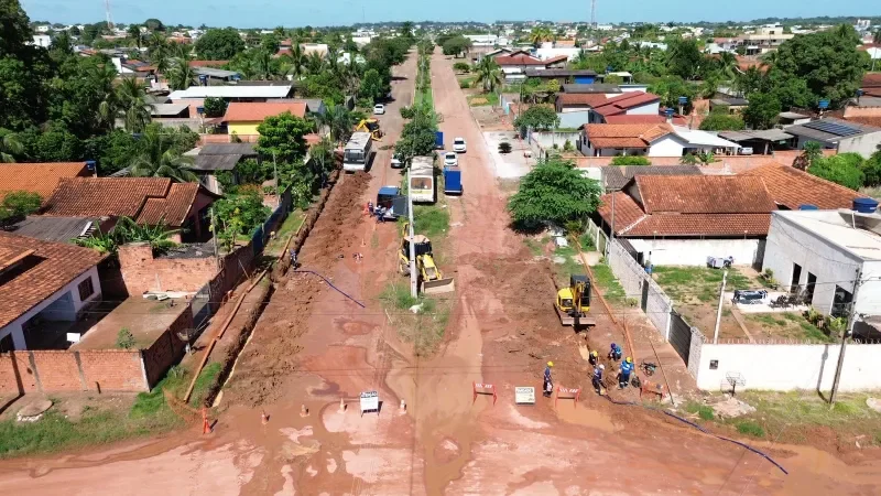 Foto 2 da matéria: 8 mil imóveis atendidos, 40 km de rede e liderança estadual: Aldo Júlio cobra, investe e transforma o saneamento em Rolim de Moura