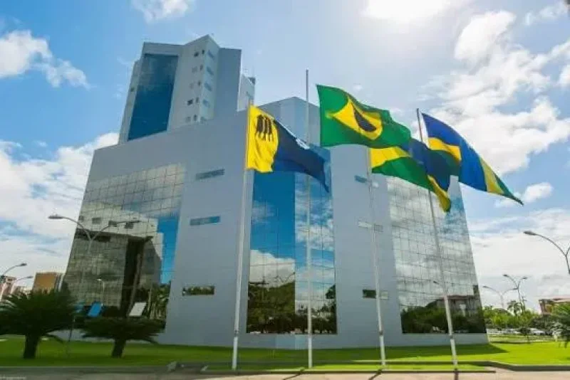 Anúncio pago direcionado levanta questionamentos sobre crítica à licitação da ALE-RO