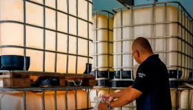 Polícia prende homem suspeito de produzir bebidas clandestinas e ameaçar...