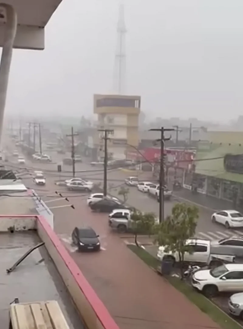 Chuva intensa marca a sexta-feira em Rolim de Moura e região da Zona da Mata