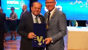 Cirone recebe reconhecimento por contribuir com desenvolvimento de Rondônia