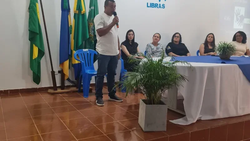 Foto 7 da matéria: Curso de Libras inicia atividades com aula inaugural em Alto Alegre dos Parecis