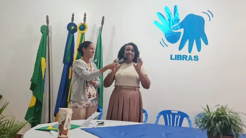 Foto 6 da matéria: Curso de Libras inicia atividades com aula inaugural em Alto Alegre dos Parecis