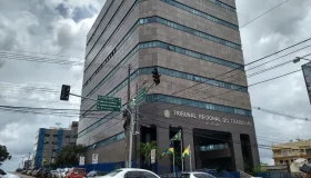 Empresa é condenada a pagar pensão e indenização a trabalhadora por doença...