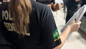 PF realiza operação para apreender dispositivos eletrônicos em...