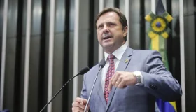 Procuradoria Regional Eleitoral entende que ex-senador Acir Gurgacz pode...