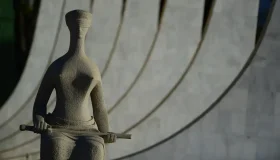 STF decide limitar pagamento de penduricalhos no Judiciário e MP