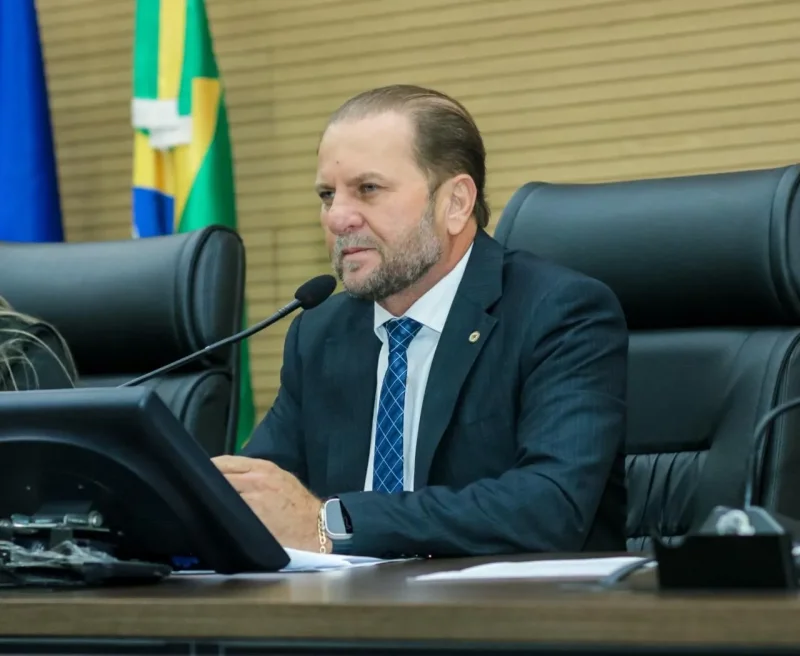 De acordo com o deputado, o Ministério dos Transportes e o Departamento Nacional de Infraestrutura de Transportes (DNIT) autorizaram o início de obras estruturantes na BR-319/AM e de serviços de melhorias na BR-174/AM.