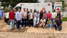 Entrega de ambulância UTI por Aldo Júlio, com apoio de Cássio Góis,...
