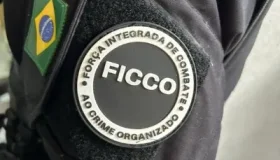 Forças integradas de combate ao crime organizado prendem foragido com prisão...