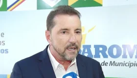 Hildon Chaves apresenta renúncia da presidência da Arom e prefeito de Nova...