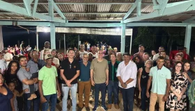 Investimentos no setor agrícola: deputado Alan Queiroz entrega equipamentos...