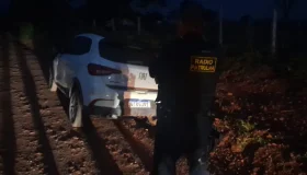 Polícia Militar recupera carro furtado poucas horas após crime em Ouro Preto...