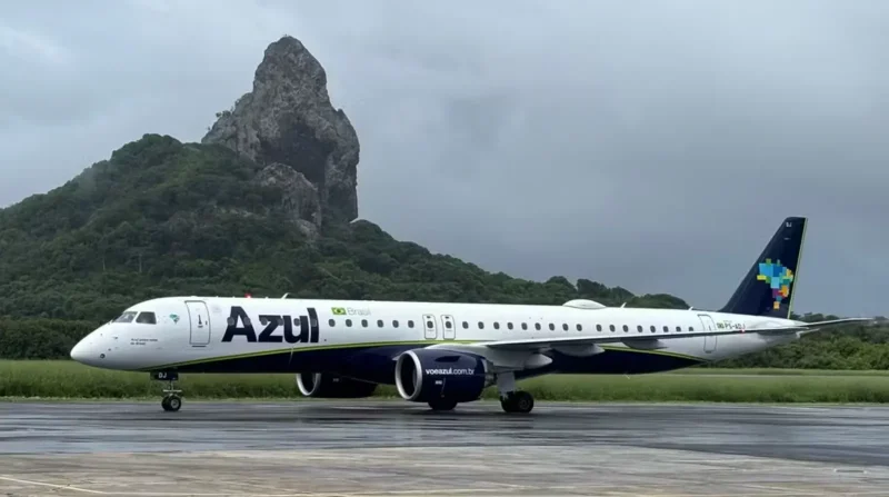 Voo da Azul teve mais de quatro horas de atraso — Foto: Ana Clara Marinho/TV Globo