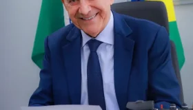 Senador Confúcio Moura diz em Nota Oficial que não desistiu da reeleição