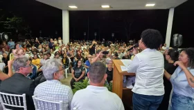 Sílvia Cristina afirma que seu mandato veio para enxergar aqueles que o mundo...