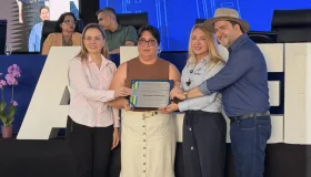 Assembleia Legislativa homenageia vereadora Janete Lins com Título de Cidadã...