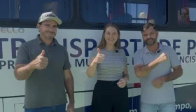 Deputada Lebrinha entrega micro-ônibus para a saúde de São Francisco