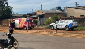 Homem é encontrado morto com rosto desfigurado dentro de casa em Vilhena