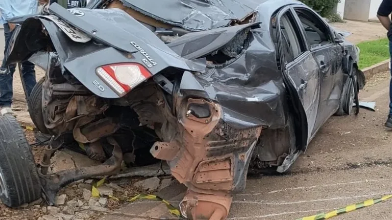 Foto 5 da matéria: Jovem de 17 anos morre após grave acidente com Corolla em Rolim de Moura