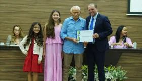 Personalidades lotam auditório da Uninassau em noite de homenagens propostas...