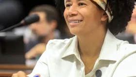 Sílvia Cristina lidera pesquisa espontânea ao Senado