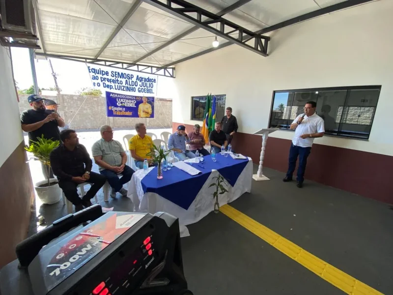 O prefeito Aldo Júlio inaugurou a nova cozinha e o refeitório da Secretaria Municipal de Obras e Serviços Públicos (SEMOSP).