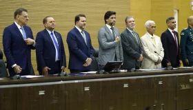 Alex Redano e Cirone Deiró homenageiam personalidades na Alero