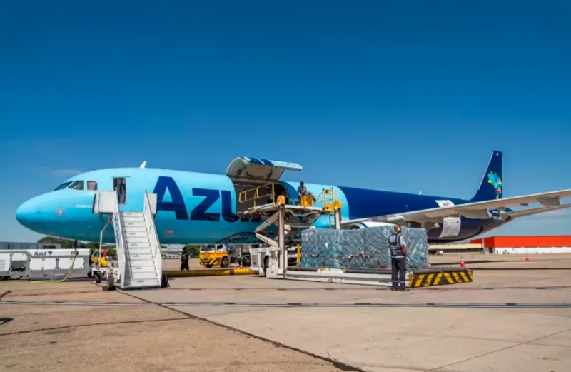Azul começa voo de carga entre Campinas e Porto Velho e prevê redução no prazo de entrega