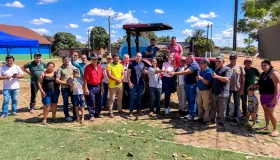 Deputada Lebrinha destina Trator para Produtores da Asprorural em Triunfo
