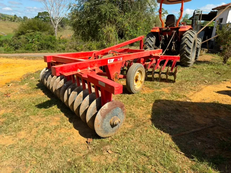 A entrega melhora as condições de trabalho dos produtores rurais do município.