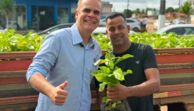 Deputado Alan Queiroz realiza entrega de mudas de café para fortalecer...