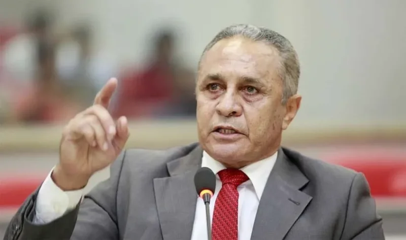 Com experiência, ficha limpa e histórico de ações sociais, Dr. Ribamar Araújo surge como um dos nomes de maior impacto na disputa proporcional de 2026.
