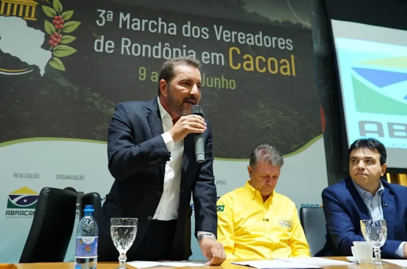Hildon afirmou que o enfrentamento às facções criminosas é “um grave problema nacional”