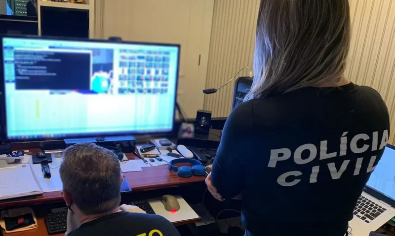 Operação da Polícia Civil mira três investigados por armazenamento de pornografia infantil em Rondônia
