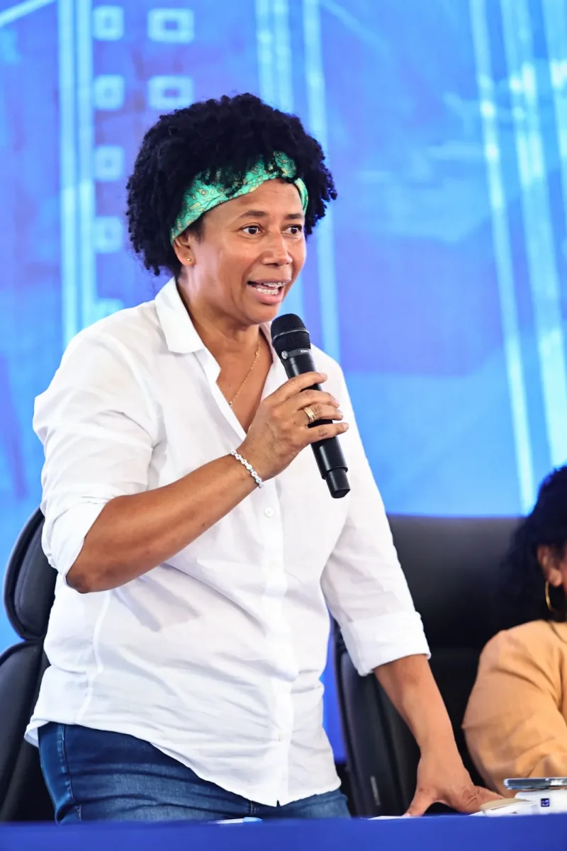 A deputada federal Sílvia Cristina disse que é a favor da redução da maioridade penal de 18 para 16 anos, nos crimes considerados graves, para proteger as famílias da violência.