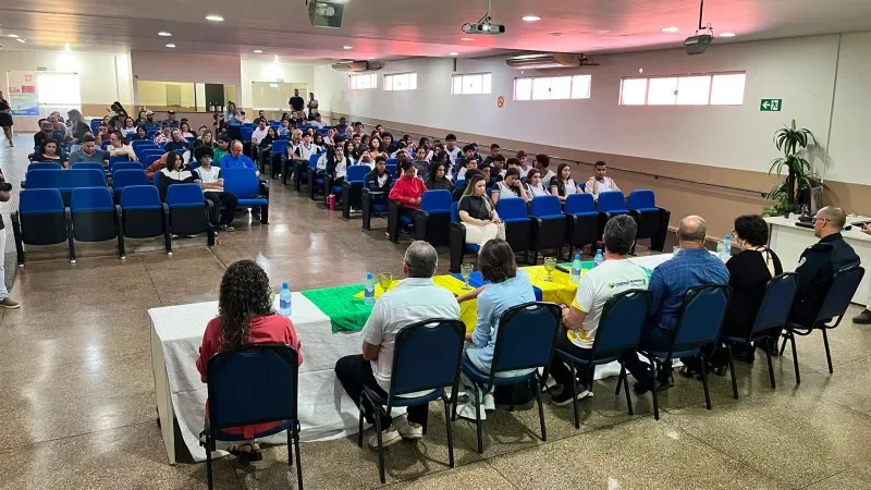 Foto 4 da matéria: Vereadora Janete Lins representa a Câmara Municipal na abertura da Semana Nacional e Estadual de Políticas sobre Drogas