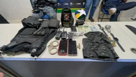 Apenado é preso na capital com arma e colete roubados de policial civil
