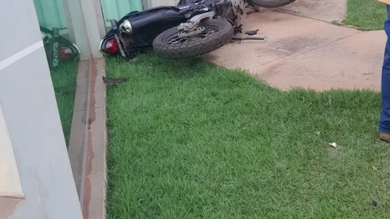 Foto 2 da matéria: Após lutar pela vida, jovem arremessado de moto em acidente em Rolim de Moura morre em Cacoal