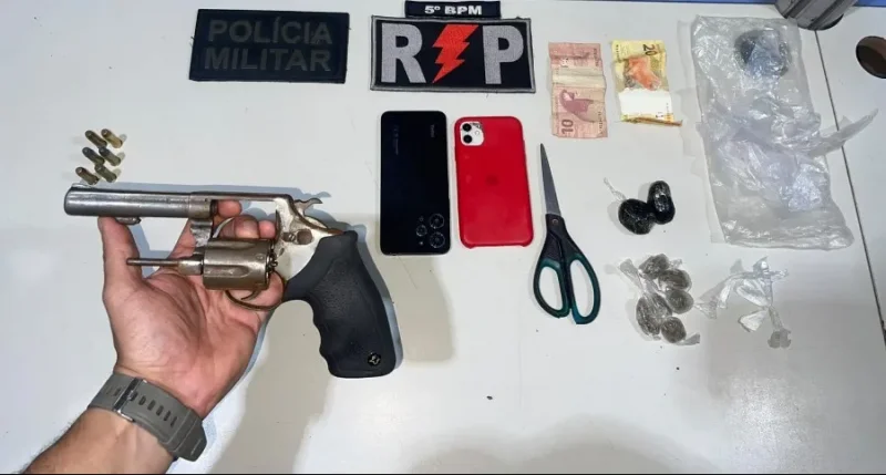 Foragido joga revólver pela janela durante abordagem da PM no Orgulho do Madeira