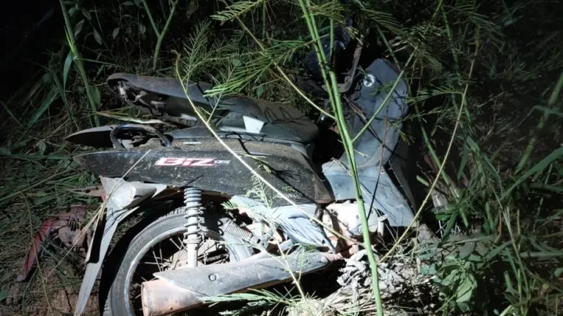 Foto 3 da matéria: Jovem morre após grave acidente próximo à ponte do Rio Anta na RO-383, em Rolim de Moura