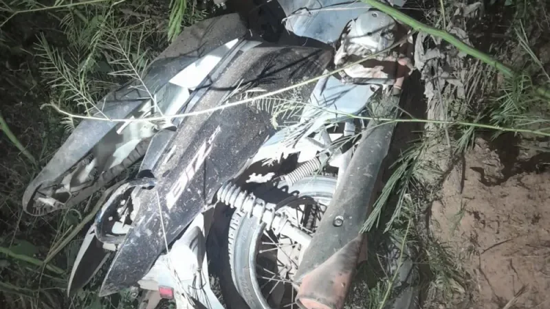Foto 2 da matéria: Jovem morre após grave acidente próximo à ponte do Rio Anta na RO-383, em Rolim de Moura