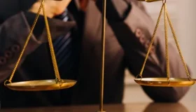 Justiça do Trabalho rejeita pedido de reversão de justa causa e reconhece...