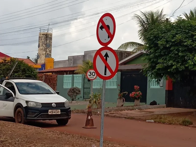 Motoristas devem ficar atentos à nova mão única em frente à Escola Maria Lira e à Creche Municipal
