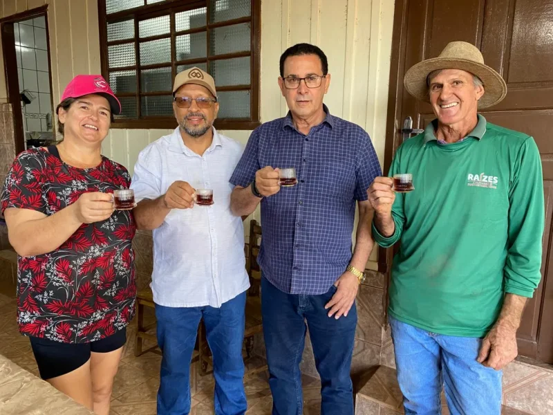 O prefeito Aldo Júlio parabenizou o casal pela conquista, destacando o orgulho que Rolim de Moura sente ao ver produtores locais sendo reconhecidos em todo o estado.