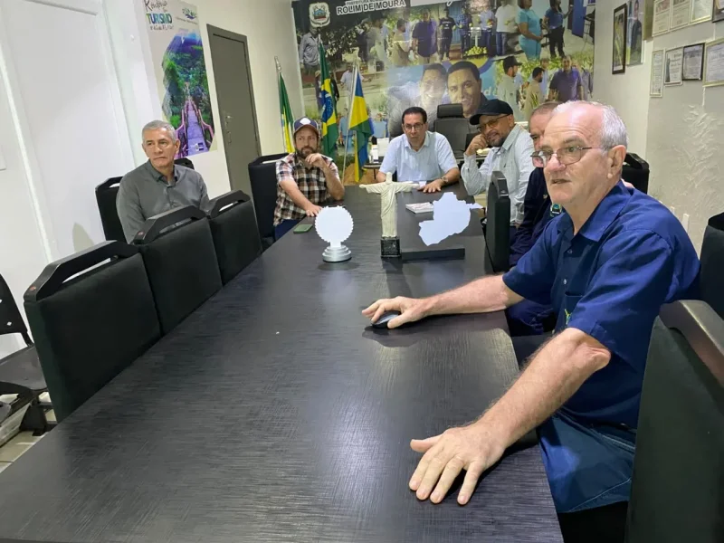 Na manhã desta sexta-feira (10), o prefeito Aldo Júlio acompanhou, a apresentação de um aplicativo que está sendo desenvolvido para realizar um amplo diagnóstico da realidade social, econômica e produtiva dos agricultores familiares do município.