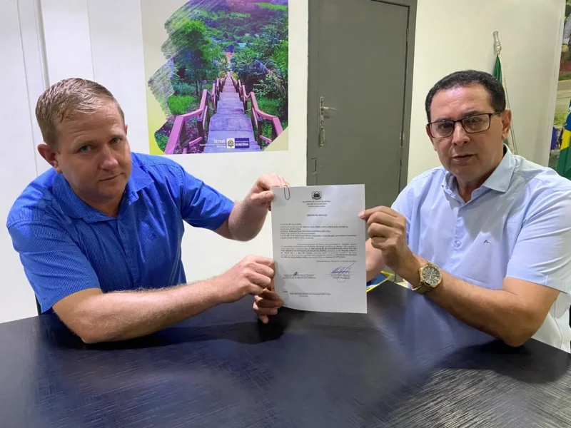 O ato foi conduzido pelo prefeito Aldo Júlio e contou com a participação do secretário municipal de Obras e Serviços Públicos, Ezequiel Cassol, que acompanhará a execução da obra por meio da equipe técnica da Secretaria Municipal de Obras.