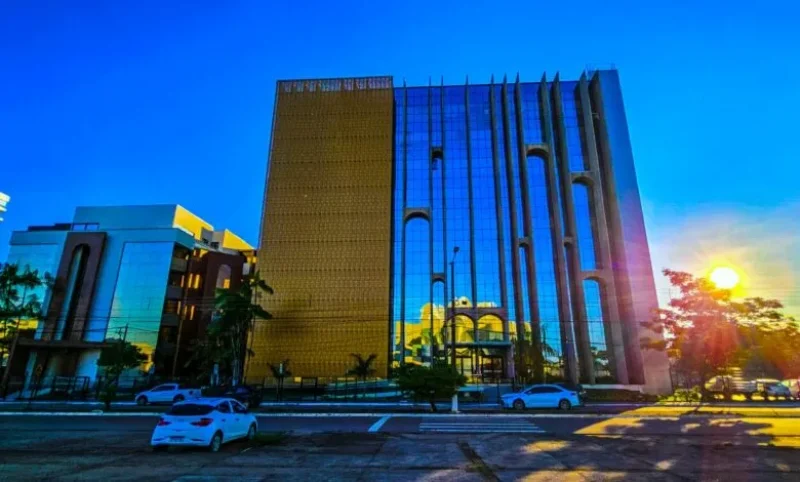 TCE considera ilegal contratação de funcionários por associações escolares em Ariquemes
