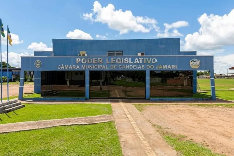 TRE suspende mudança imediata na Câmara de Candeias e determina comunicação de inelegibilidade de duas candidatas